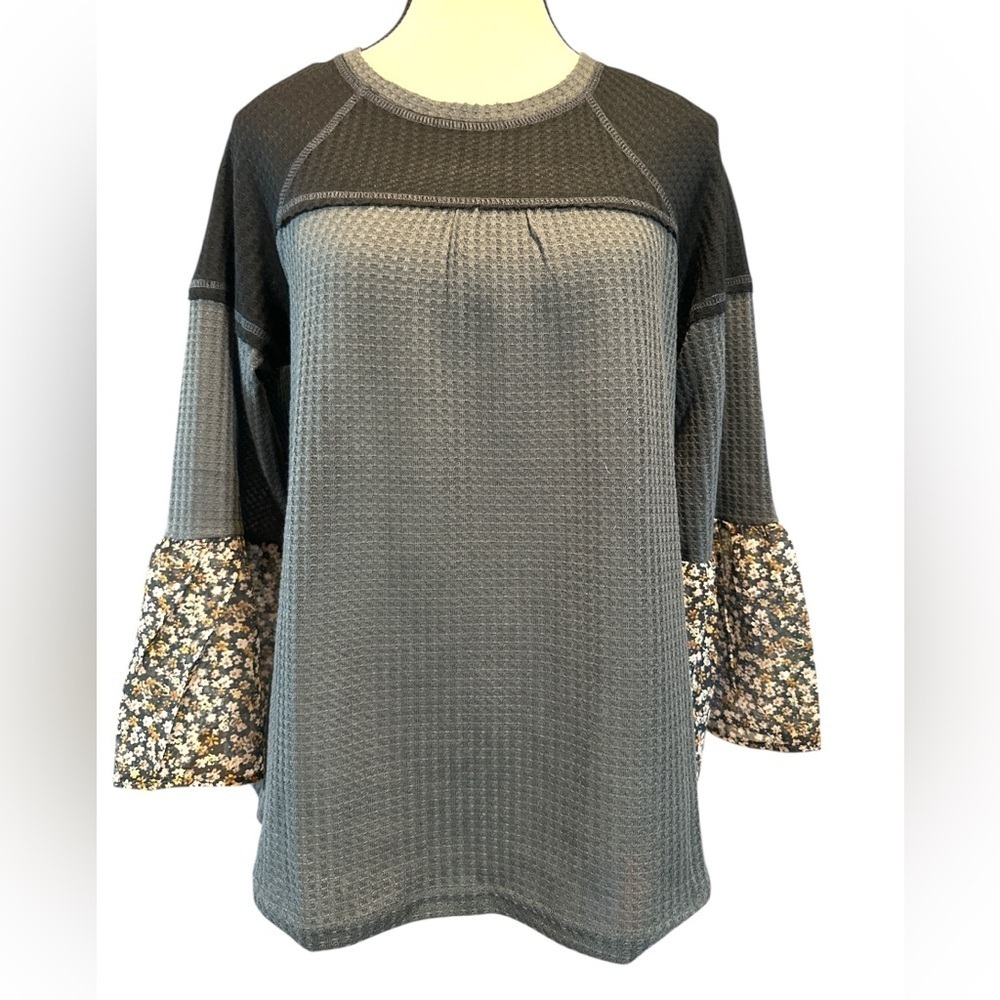 Hayden Girls Gray Floral Sleeve Top
